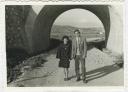 24.jpg - Jerónimo Robles y su novia en el viaducto del Prado Año: Hacia 1967 Cedida por: Jerónimo Robles García Autor: Desconocido