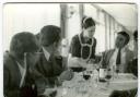 Camarera trabajando en un restaurante - Año: 1968 - Cedida por: Pilar Escribano Garrido - Autor: Desconocido