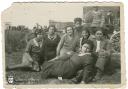 La familia Figueras junto a sus amigos en el campo el día de San Marcos. - Año: Década de los años 30 - Cedida por: Pilar Figueras Alda