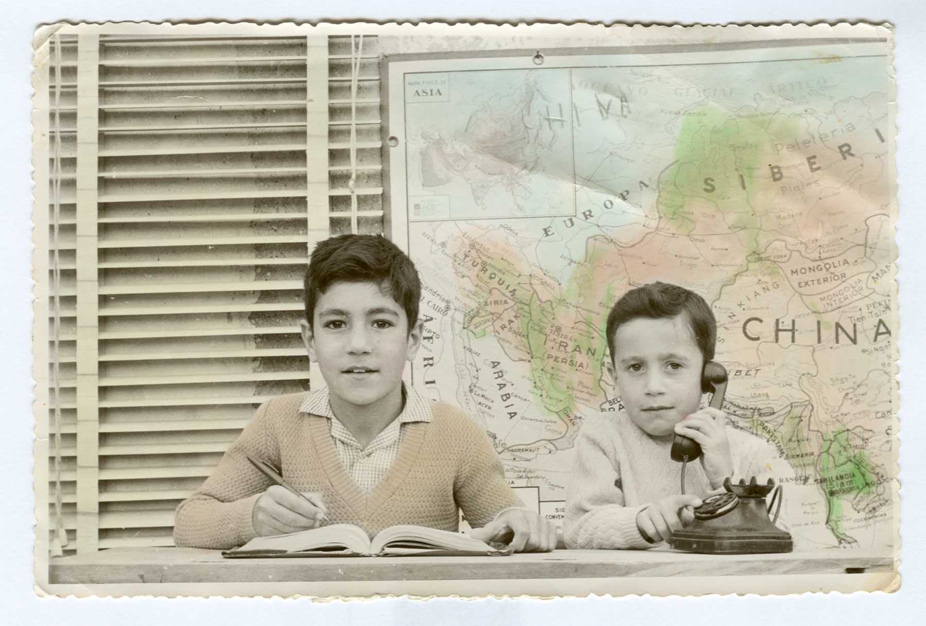 Retrato escolar de los hermanos Juan Manuel y Jesús Albor Moreno.